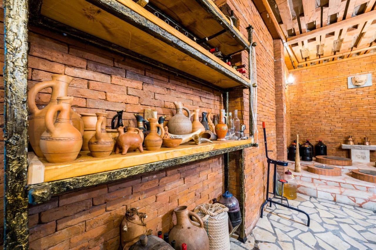 Отель Georgian House Кутаиси Экстерьер фото