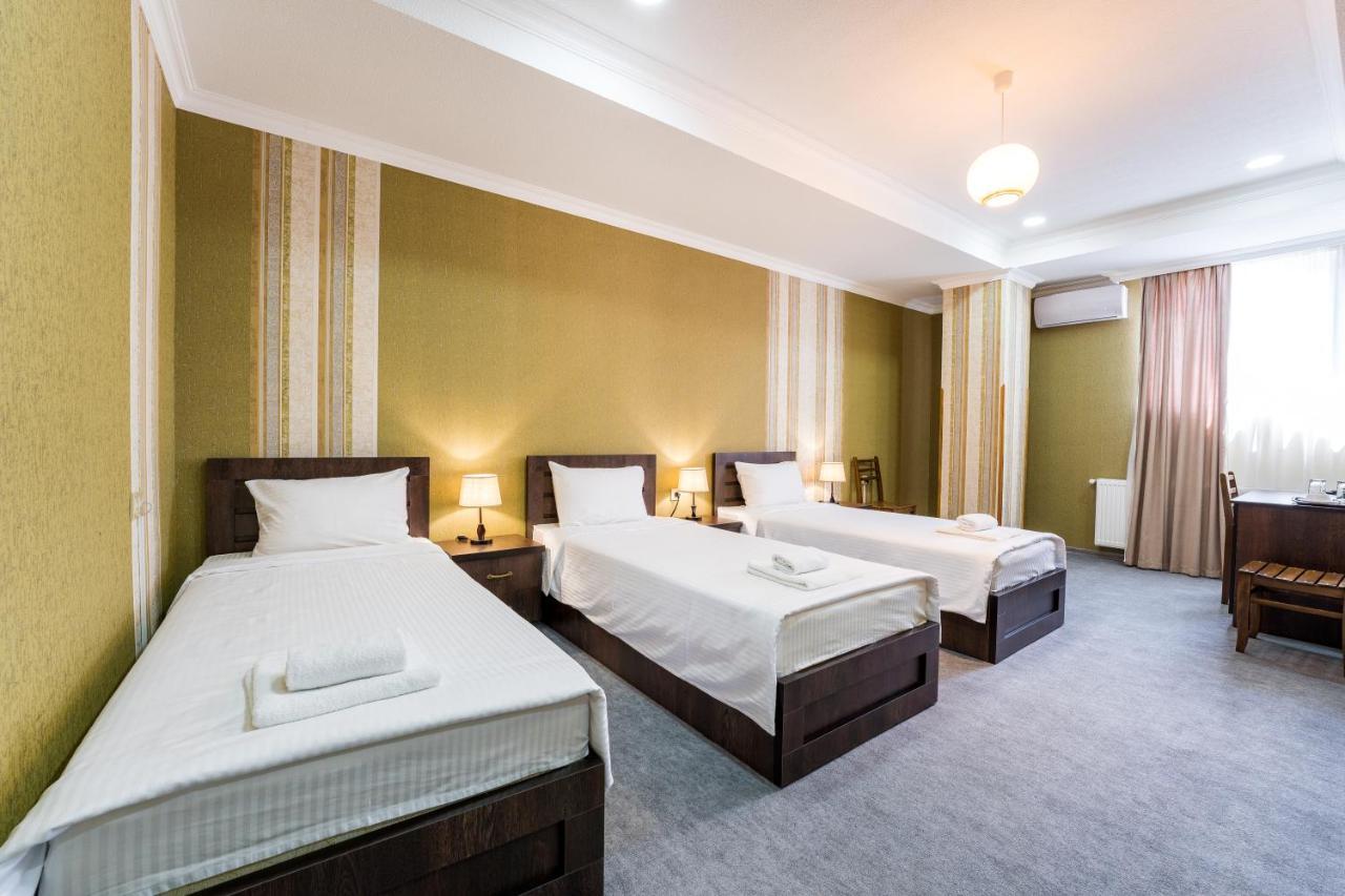 Отель Georgian House Кутаиси Экстерьер фото