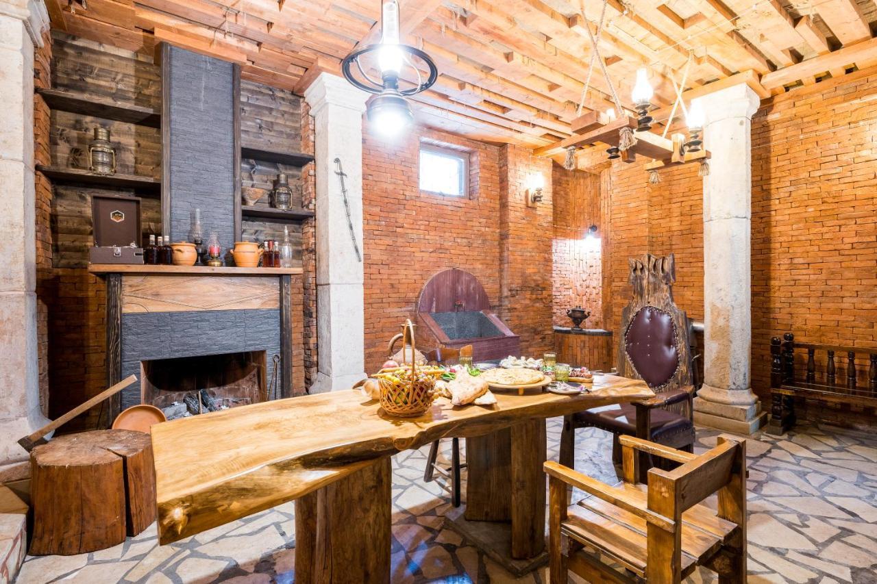 Отель Georgian House Кутаиси Экстерьер фото